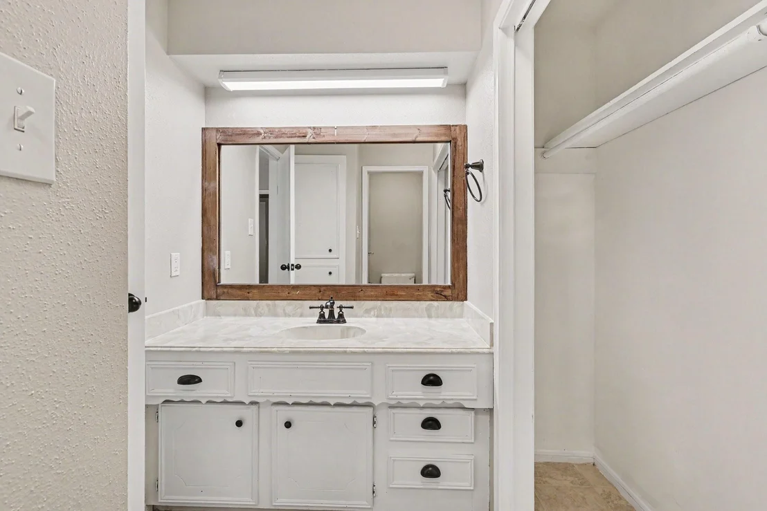 Photo of 7307 Willow Oak Drive
