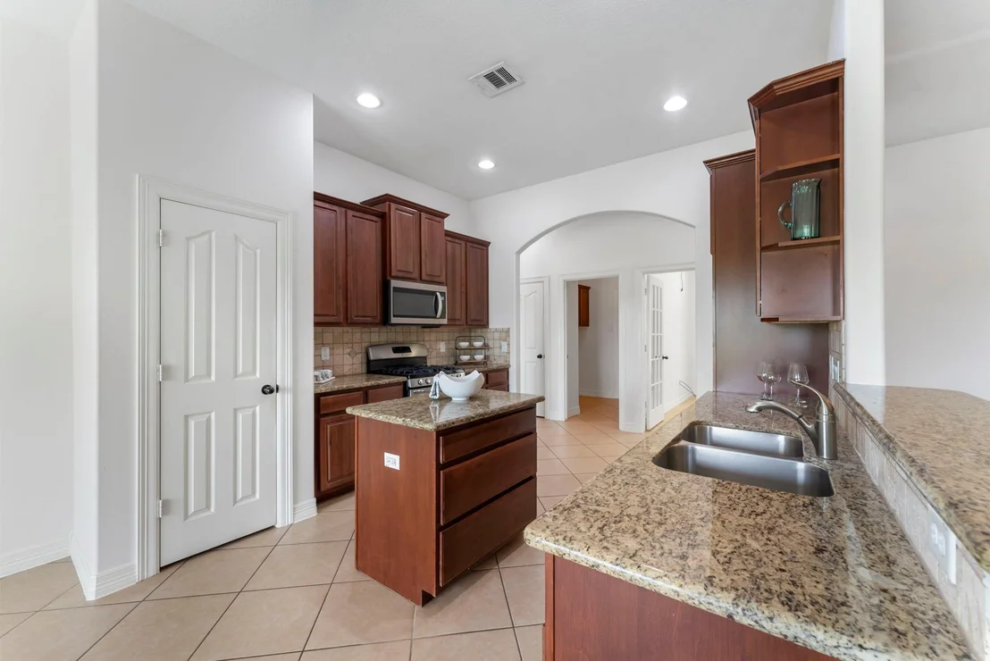 Photo of 1719 Summergate Drive