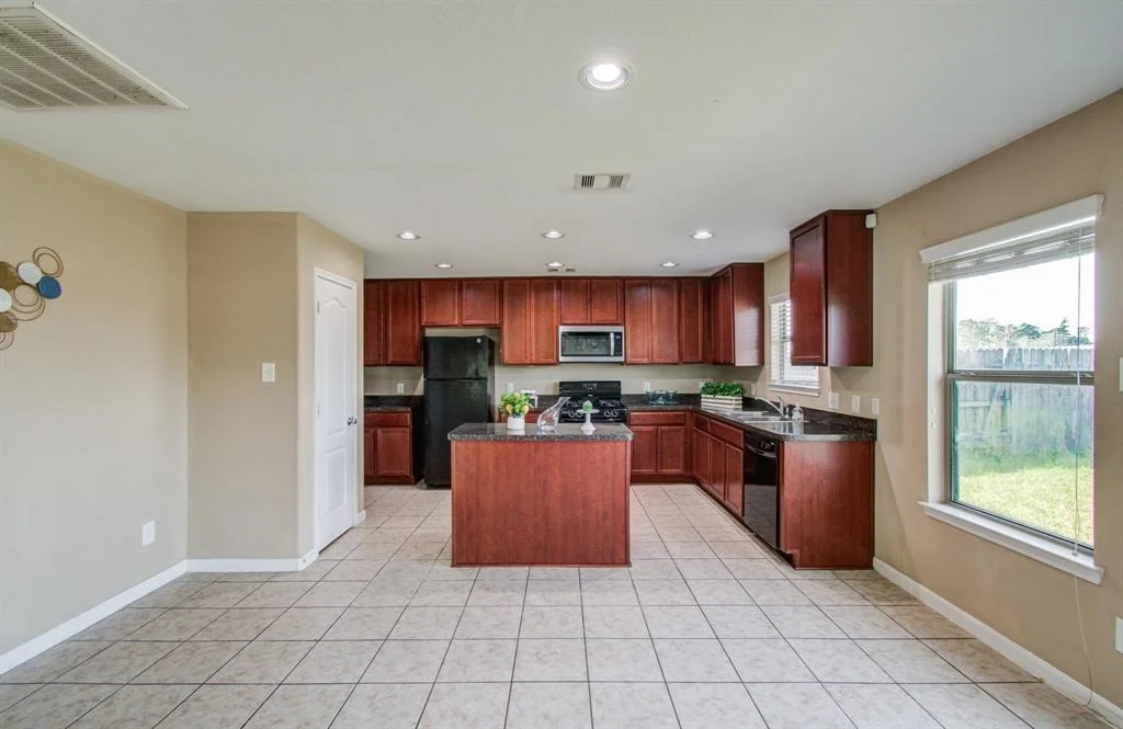 Photo of 810 Ellerton Lane