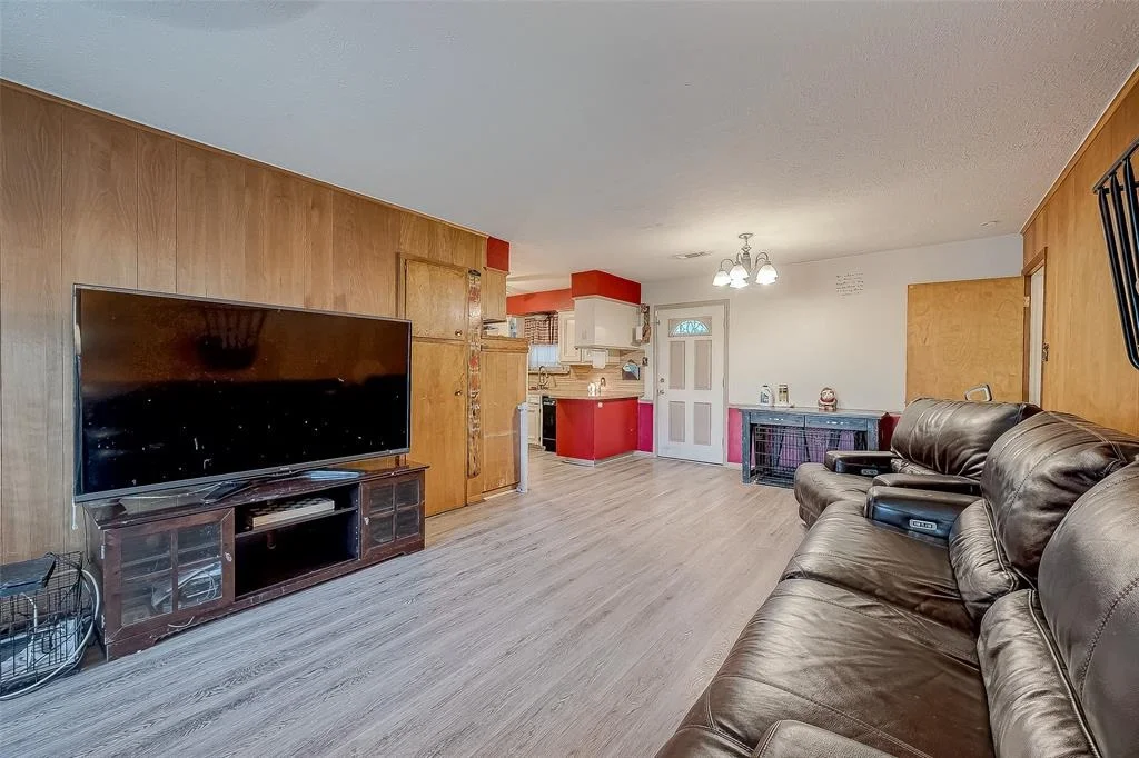 Photo of 2705 Penfield Street