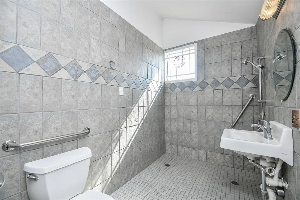 Photo of 1125 Jackson Boulevard