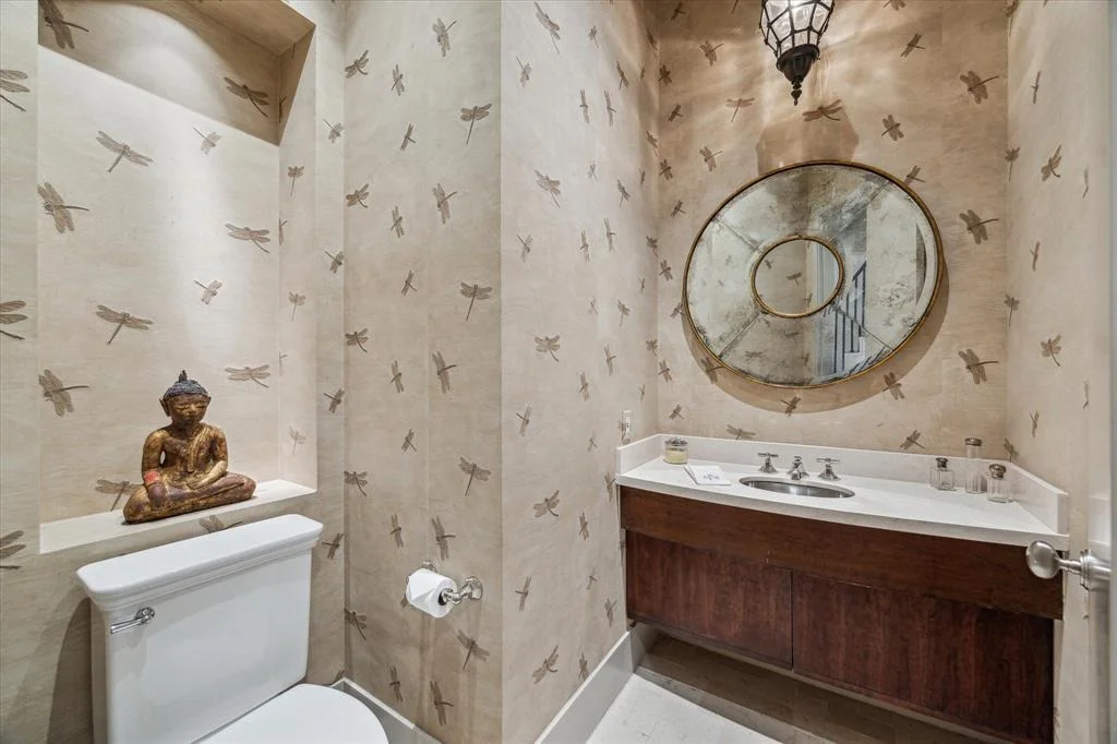 Photo of 2949 Chevy Chase Drive