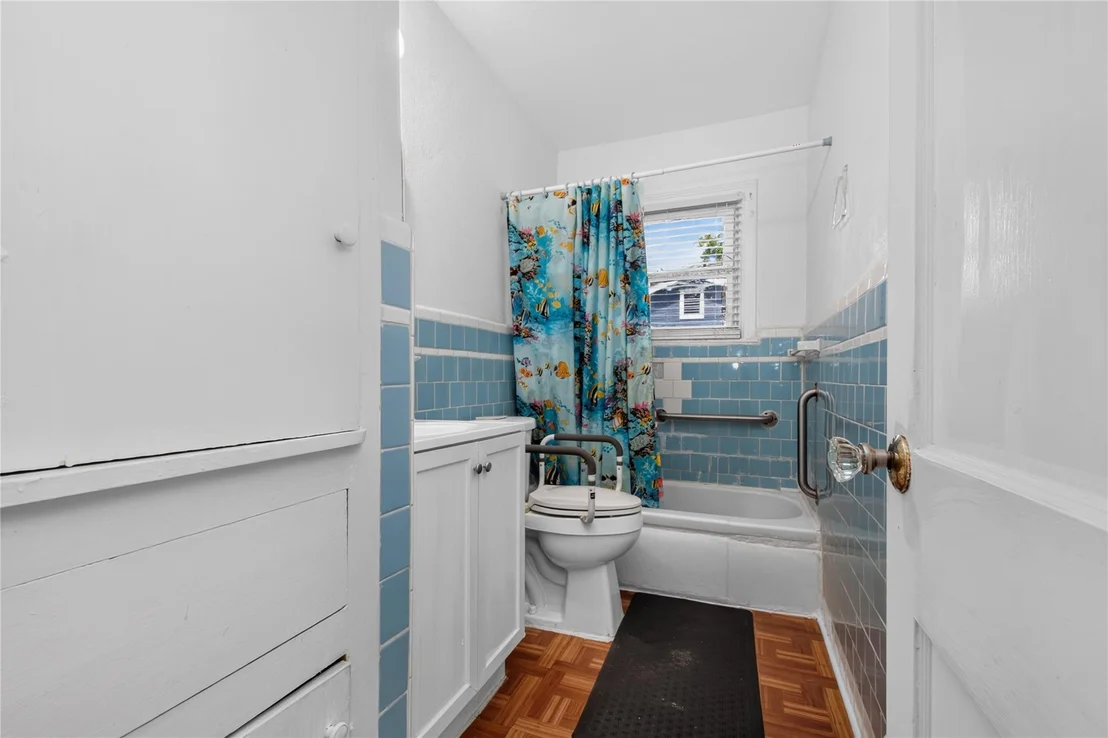 Photo of 127 Parker Road