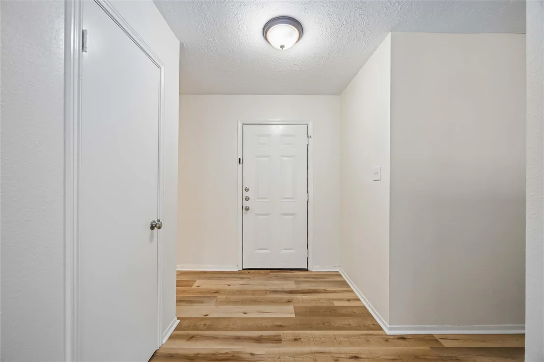Photo of 1002 Oxborough Drive