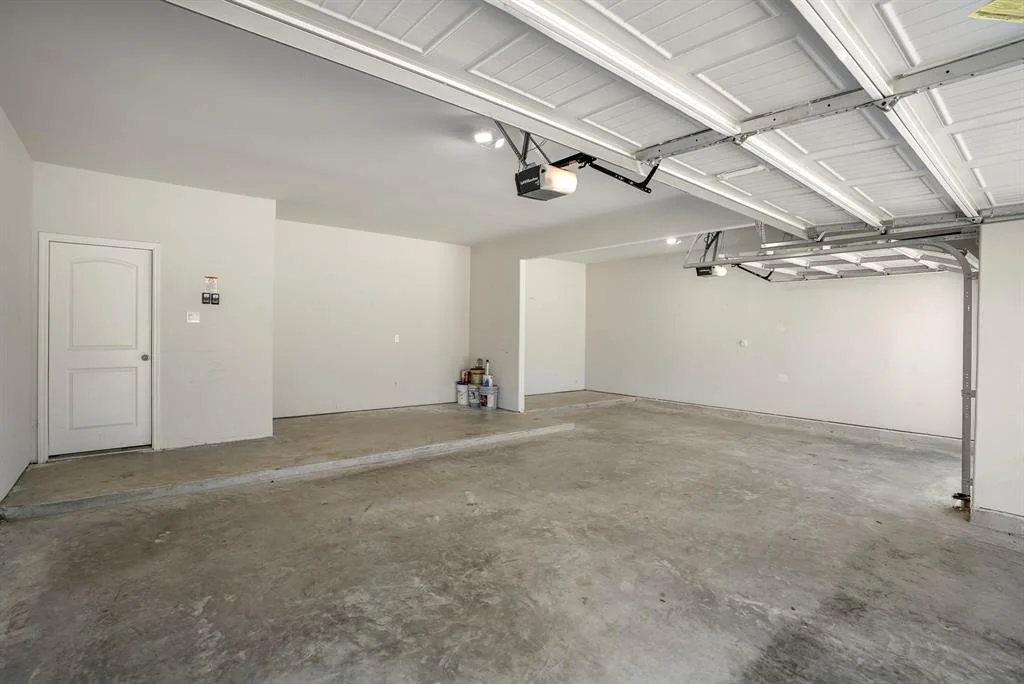 Photo of 9866 Guadalupe Street