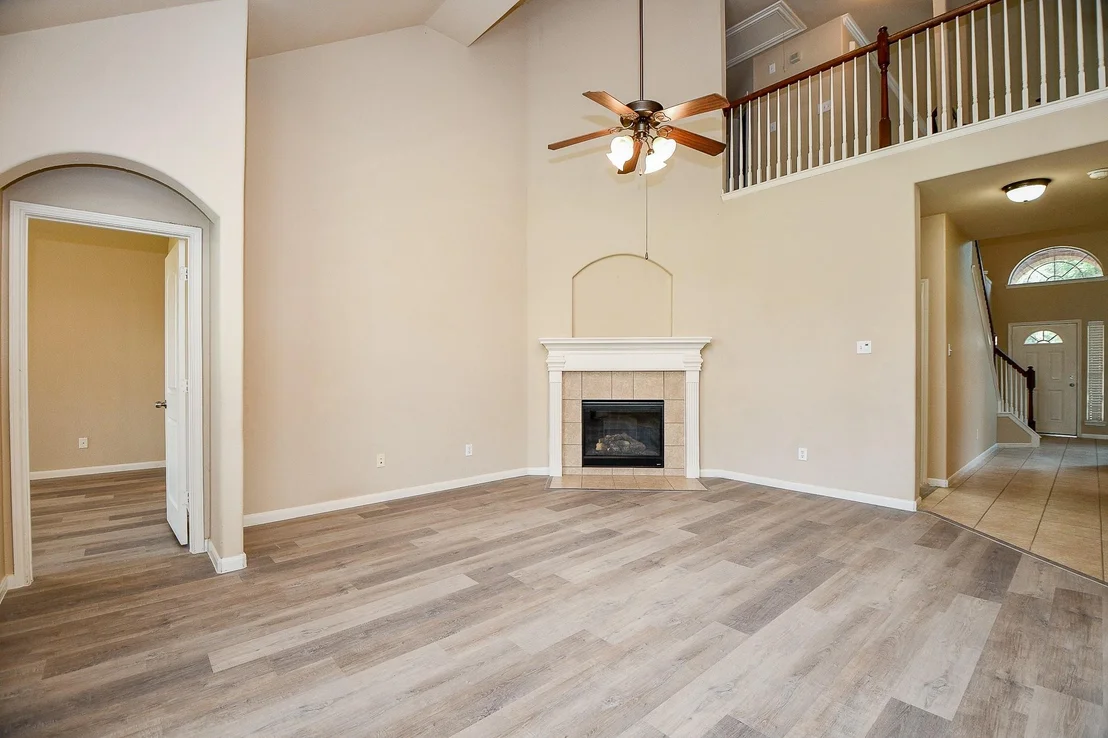 Photo of 2927 Empire Oaks Lane