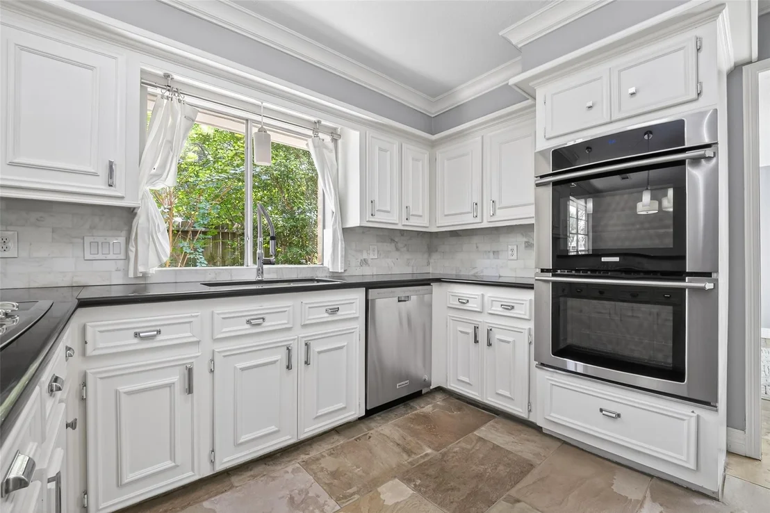 Photo of 7111 Halfpenny Road