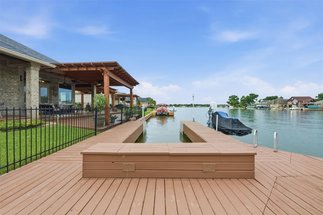 Photo of 13681 Lakeside Place Drive