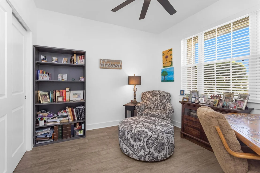Photo of 954 Golden Willow Lane