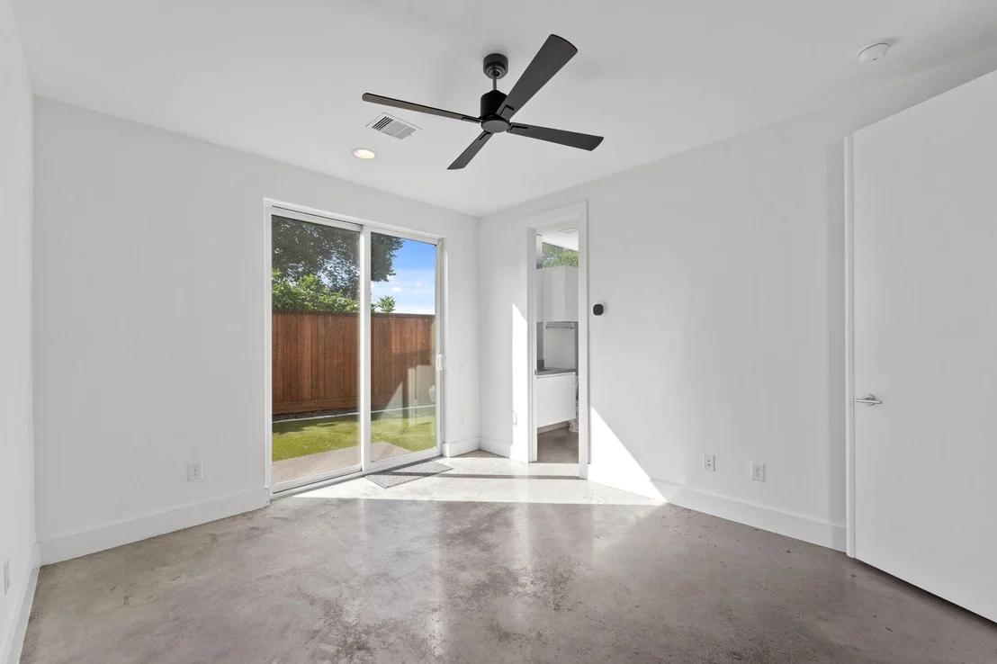 Photo of 2851 Decker Place