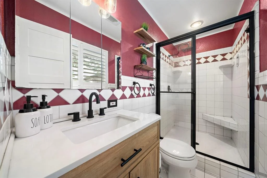 Photo of 5319 Saxon Drive