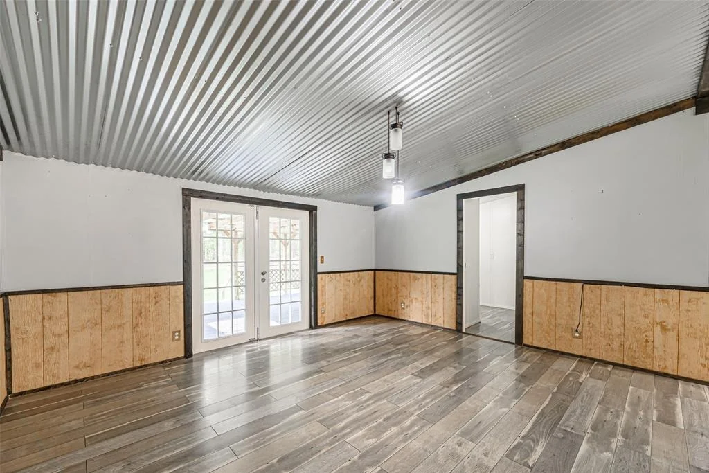Photo of 17318 Pioneer Trail