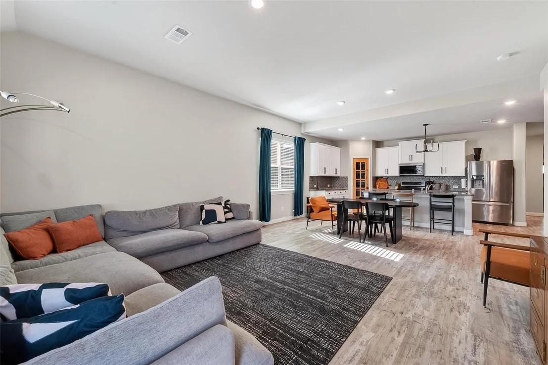 Photo of 4402 Low Meadow Lane