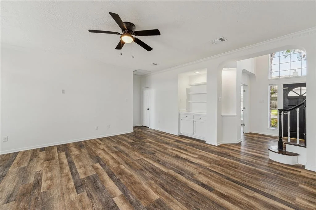 Photo of 30010 Nanton Drive