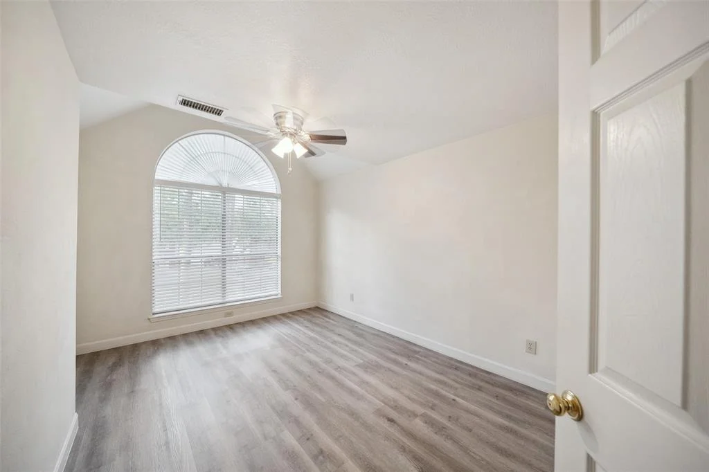 Photo of 34 W Stony End Place