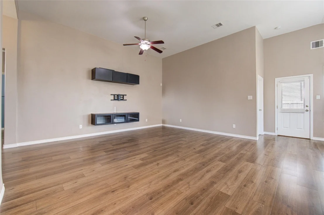 Photo of 5263 Lilac Hollow Lane