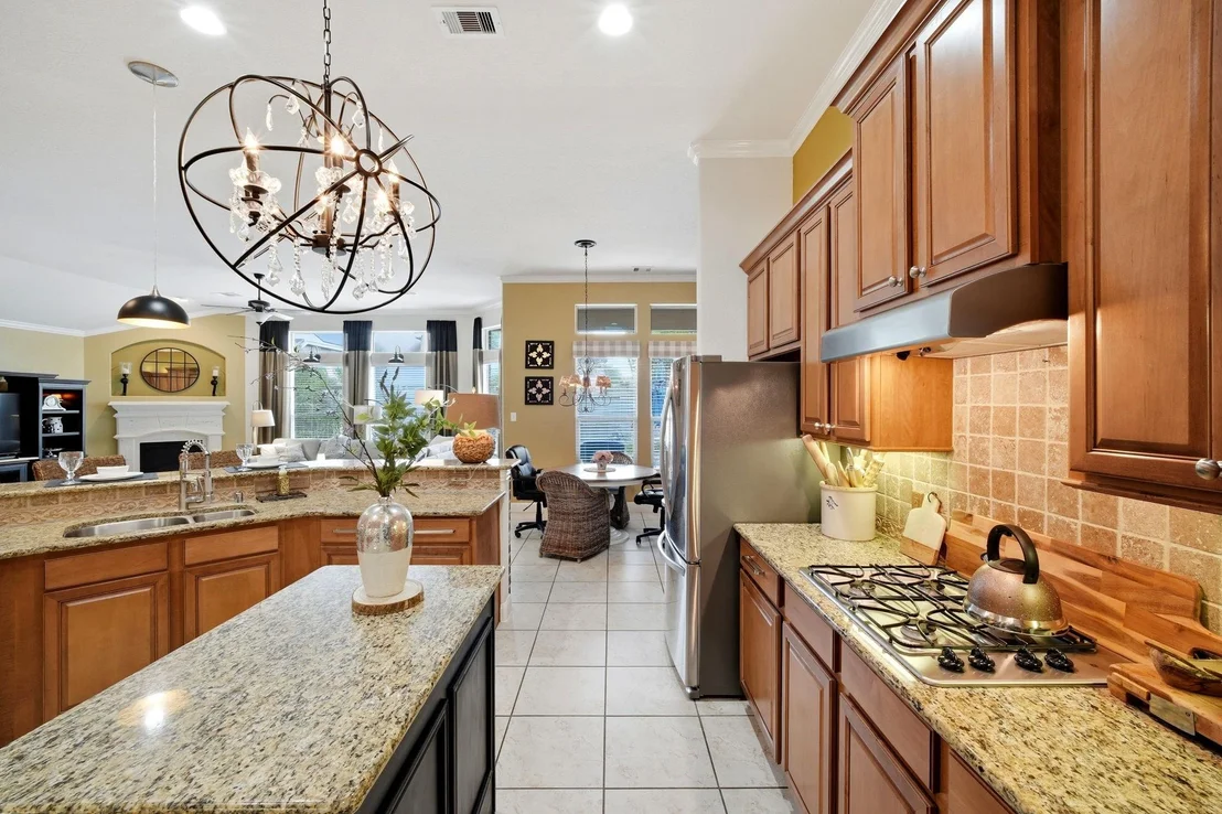 Photo of 25910 Northcrest Drive