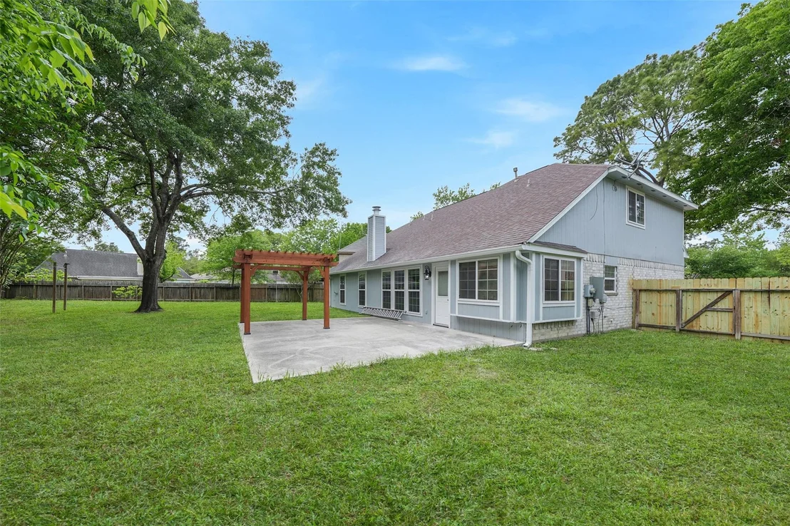 Photo of 8811 Tan Oak Circle