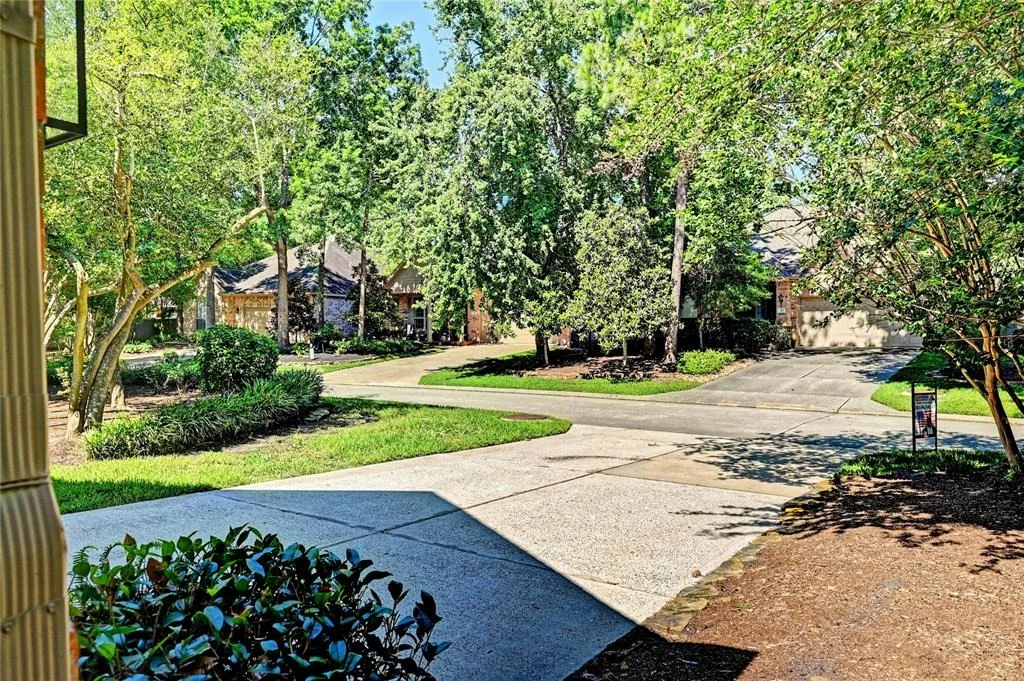 Photo of 42 N Belfair Place