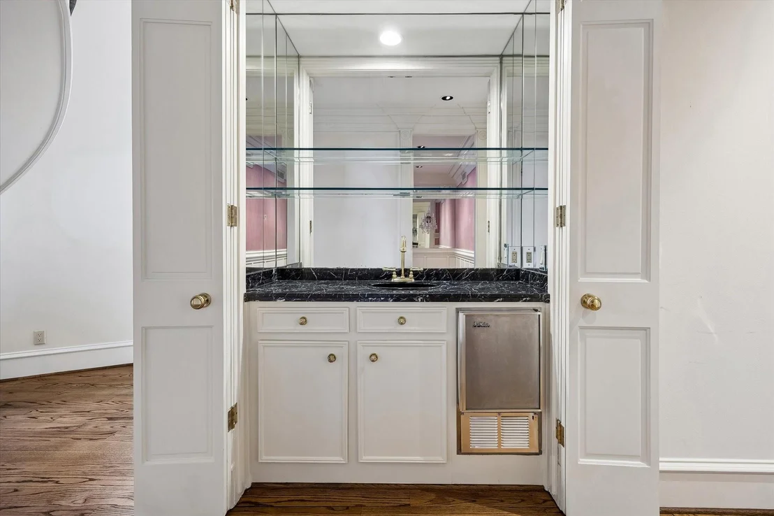 Photo of 1 Pine Briar Circle