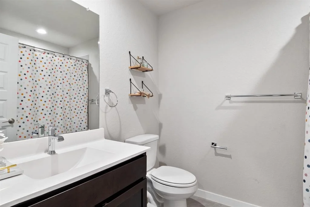 Photo of 7638 Rainham Valley Lane