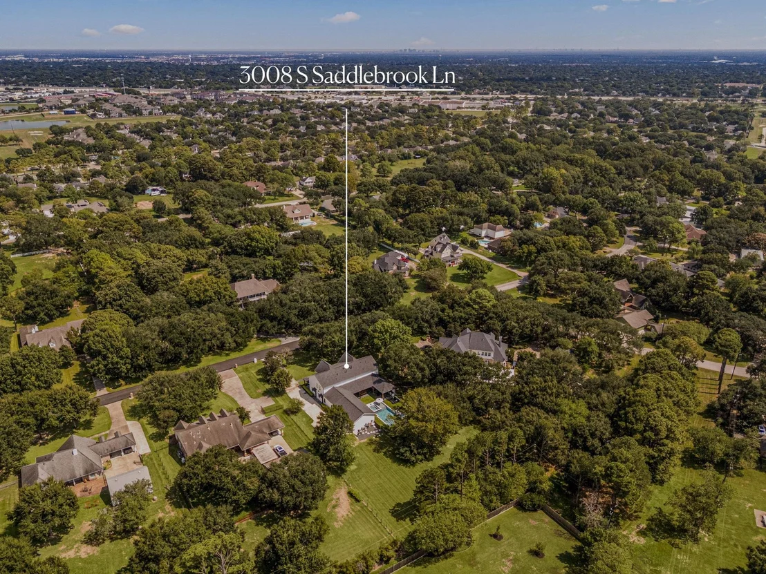 Photo of 3008 S Saddlebrook Lane