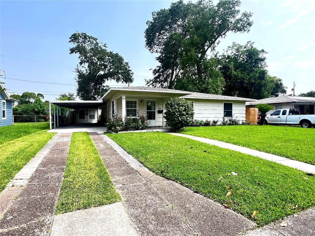 Photo of 7415 Dixie Drive