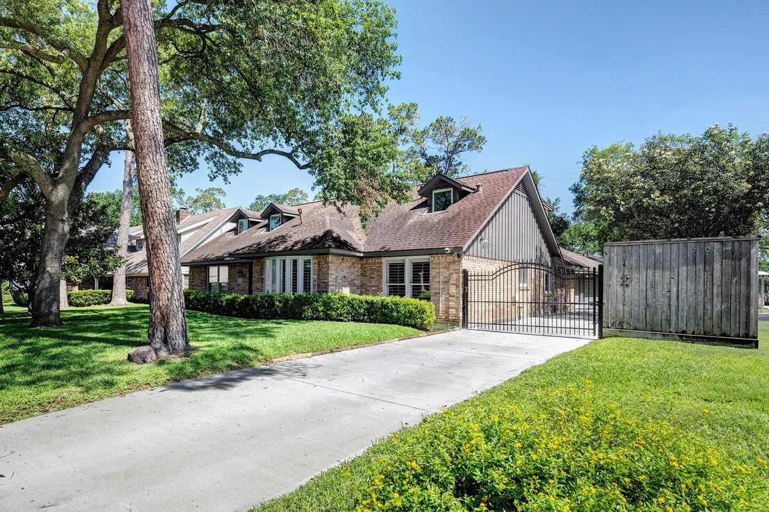 Photo of 12302 Beauregard Drive