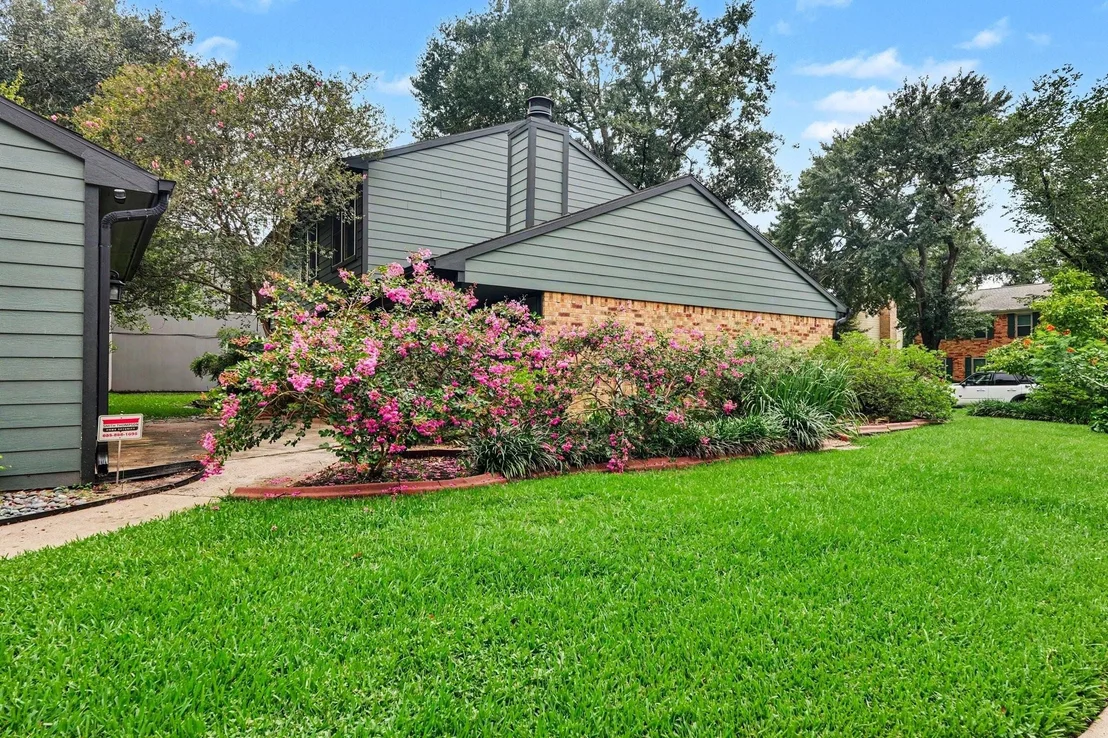 Photo of 15703 Maple Manor Drive