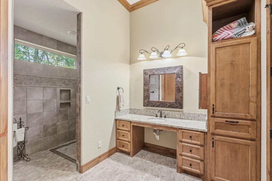 Photo of 6148 Waltons Point