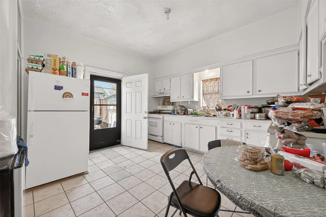 Photo of 1110 Mathis Street