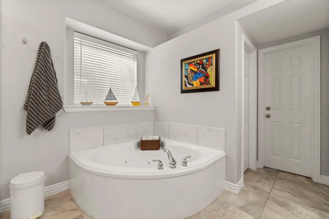 Photo of 6 Marquise Oaks Place
