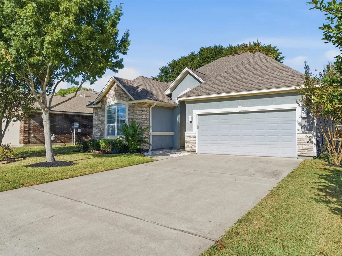 Photo of 5218 Park View Drive