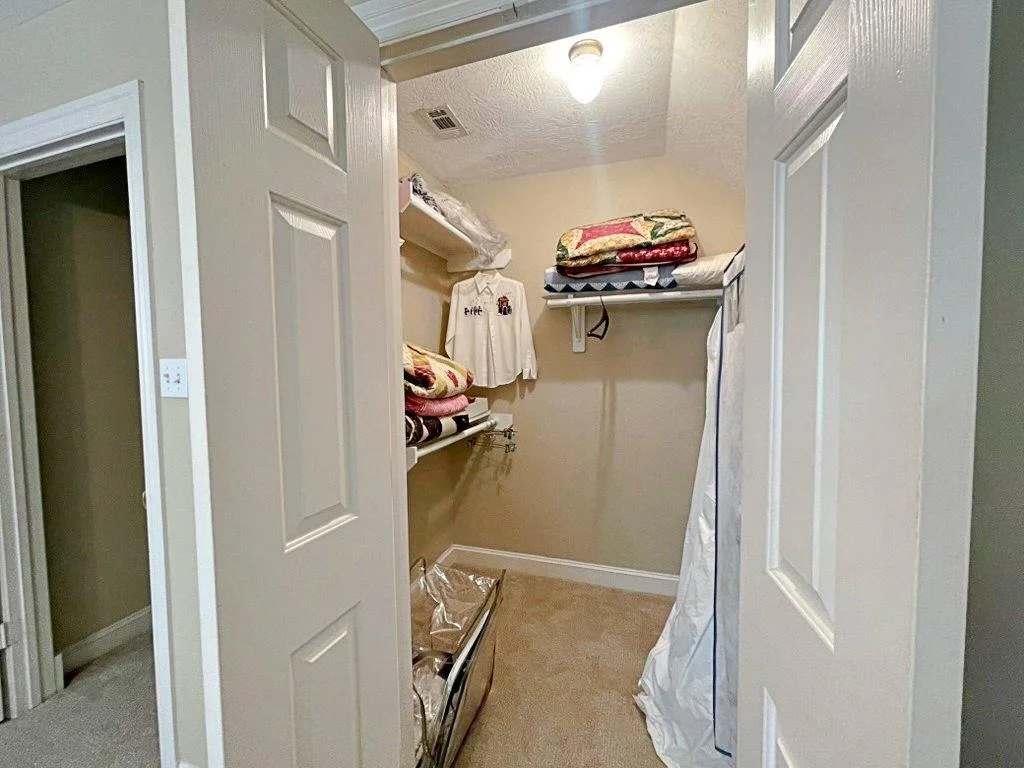 Photo of 2903 Creekside Drive