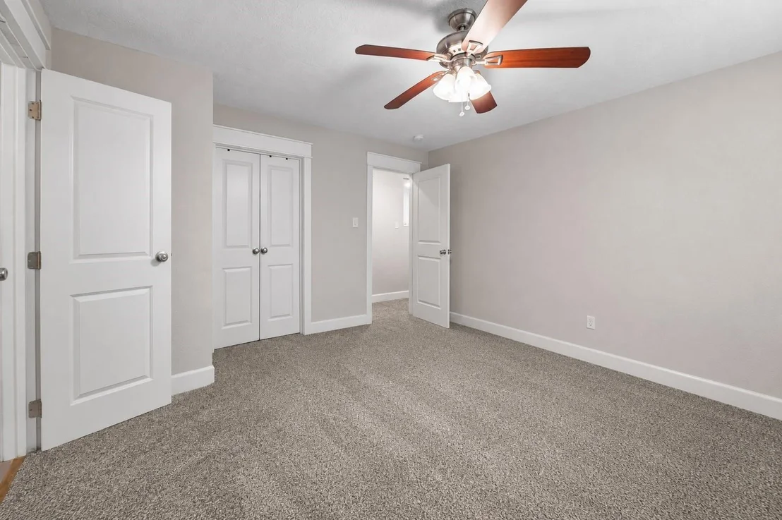 Photo of 11910 Mullins Drive