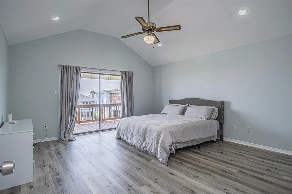 Photo of 301 Commander Drive