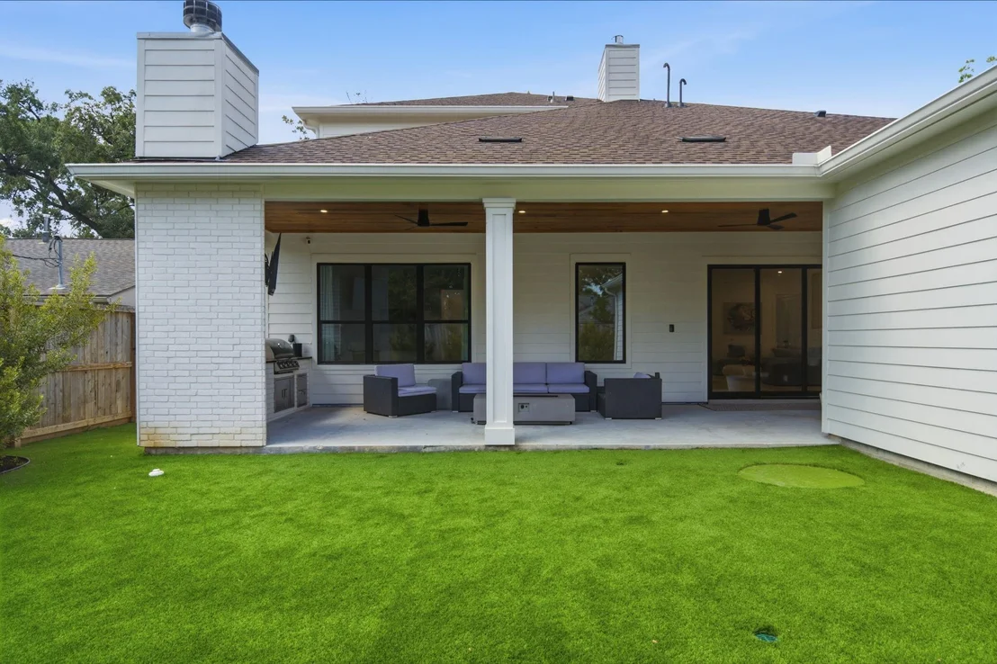 Photo of 1030 Chamboard Lane