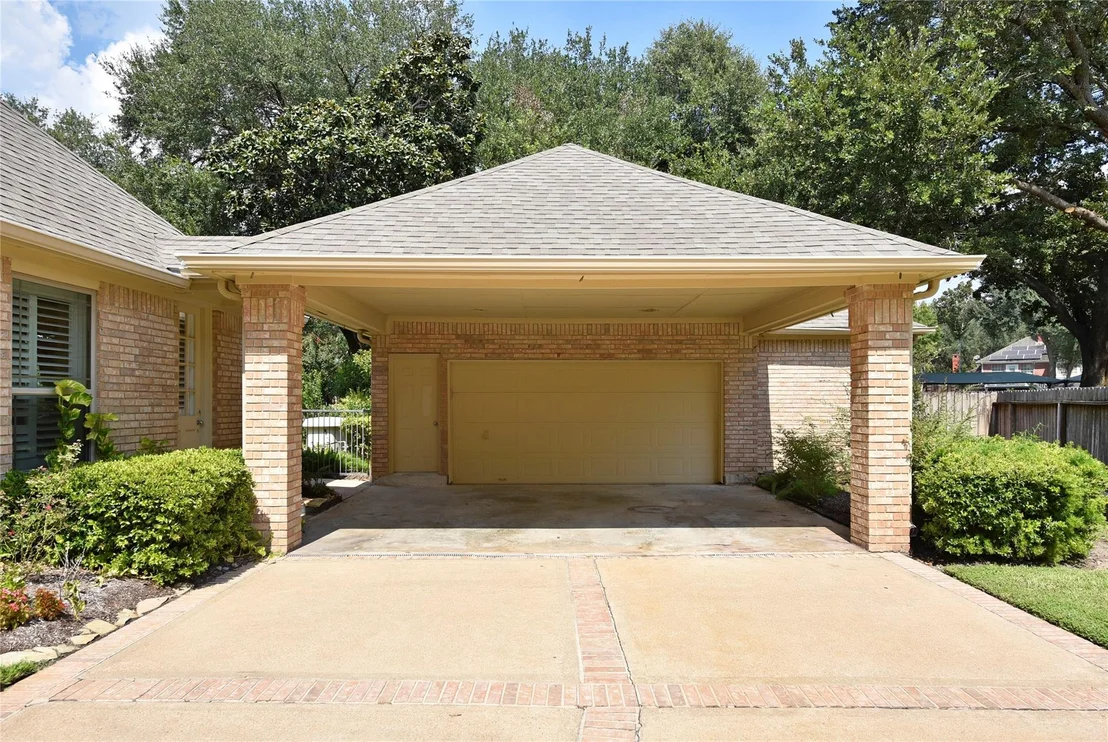 Photo of 3315 Meadowside Drive