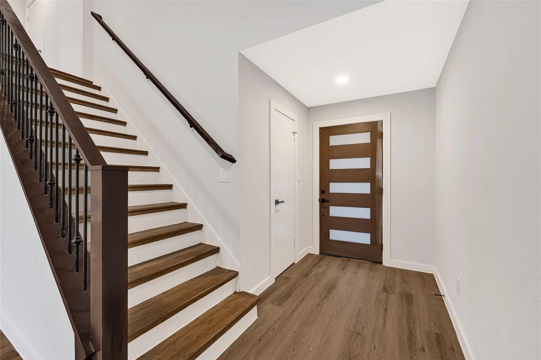 Photo of 3415 Lapstone Drive