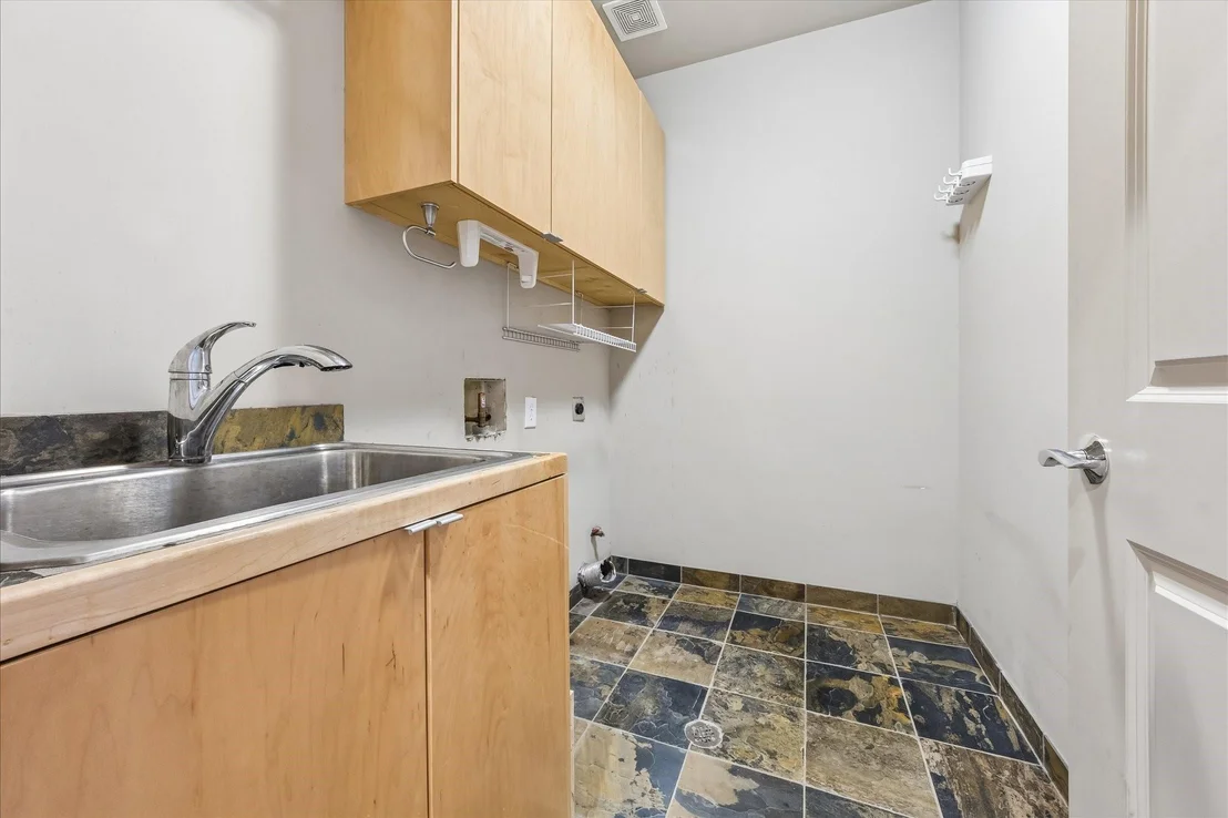 Photo of 4232 Law Street