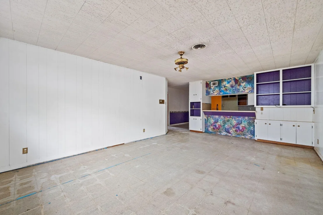 Photo of 8622 Dover Street