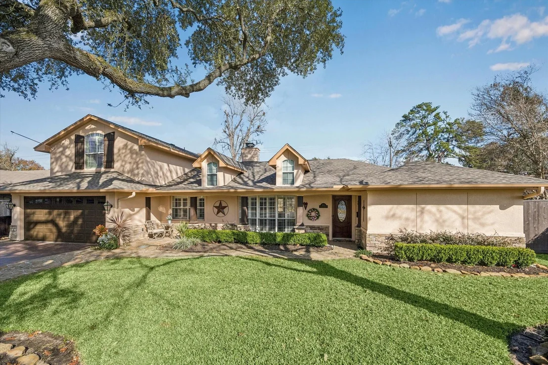 Photo of 1502 Adkins Road