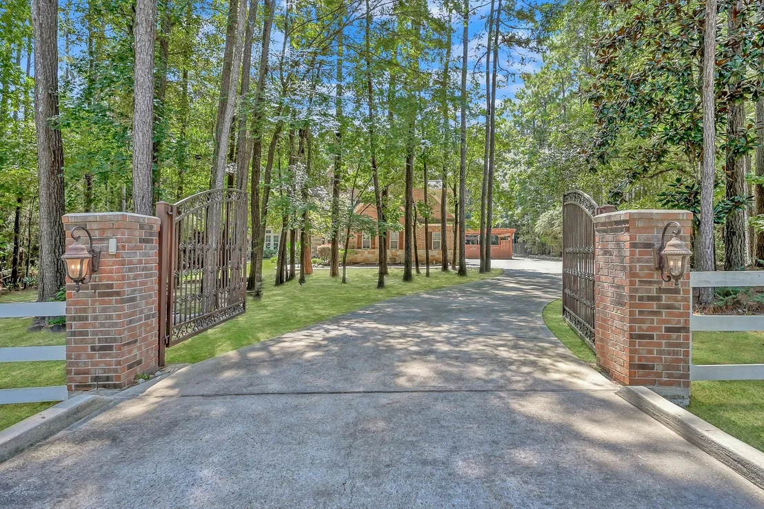 Photo of 10308 Paradise Valley