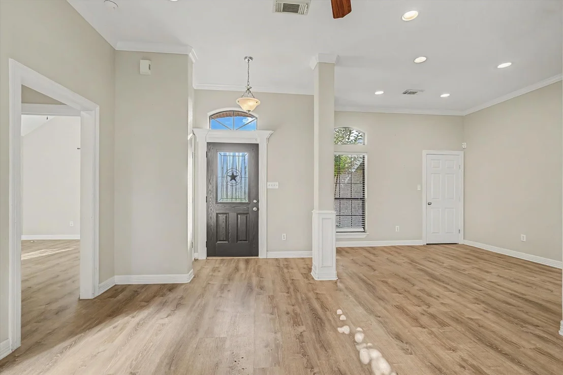 Photo of 1015 Cardinal Drive