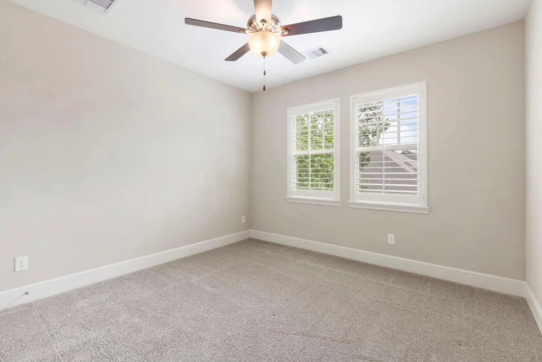 Photo of 11 W Sawyer Ridge Drive