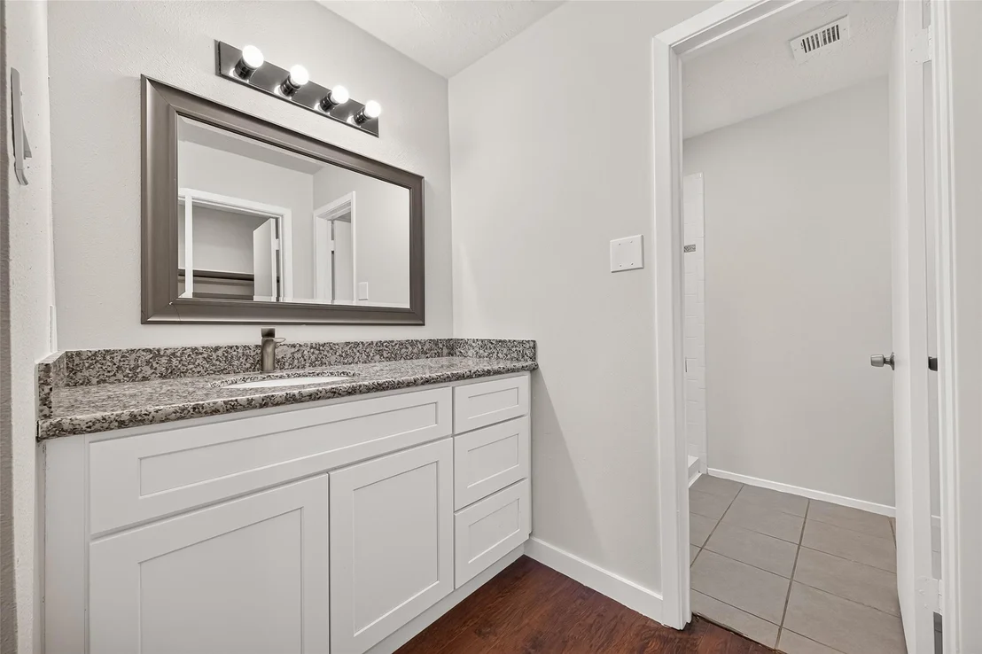 Photo of 9523 Riverside Lodge Drive