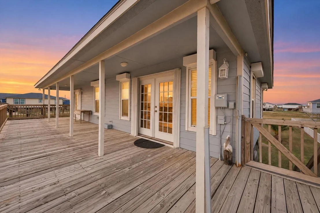Photo of 904 Surf Drive