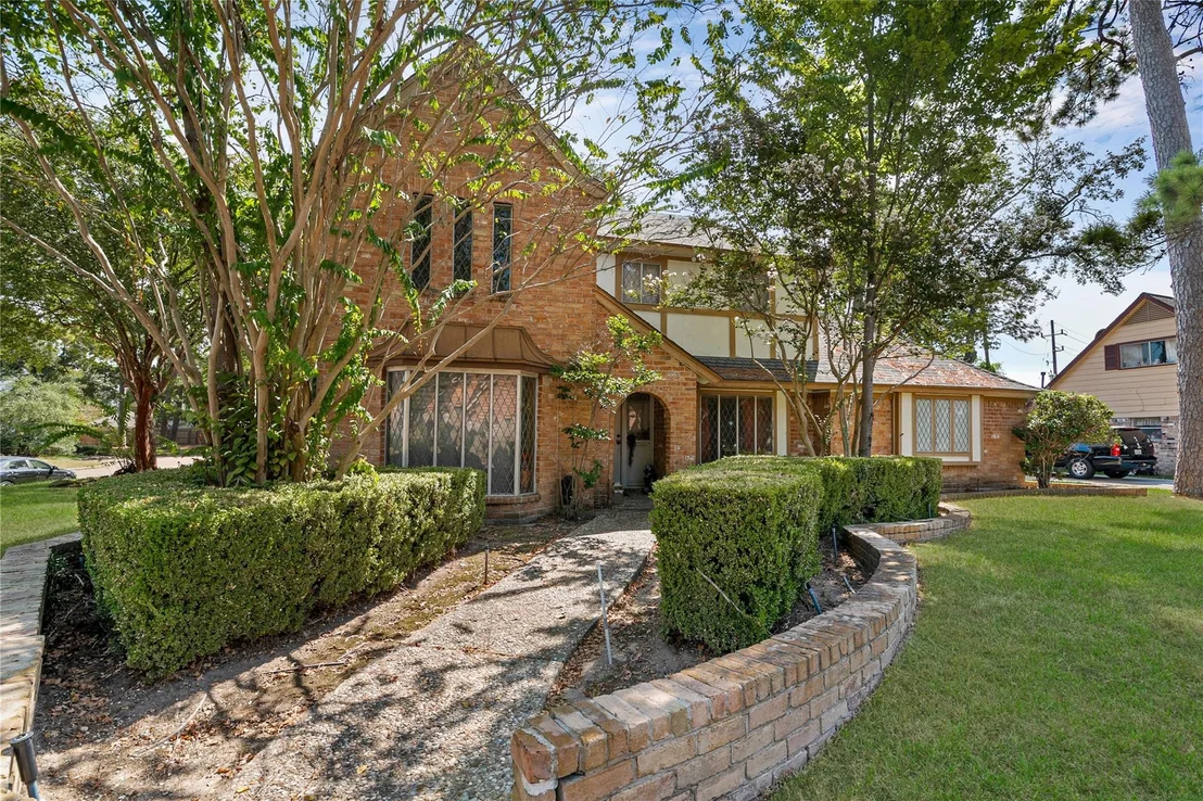 Photo of 14722 Falling Creek Drive