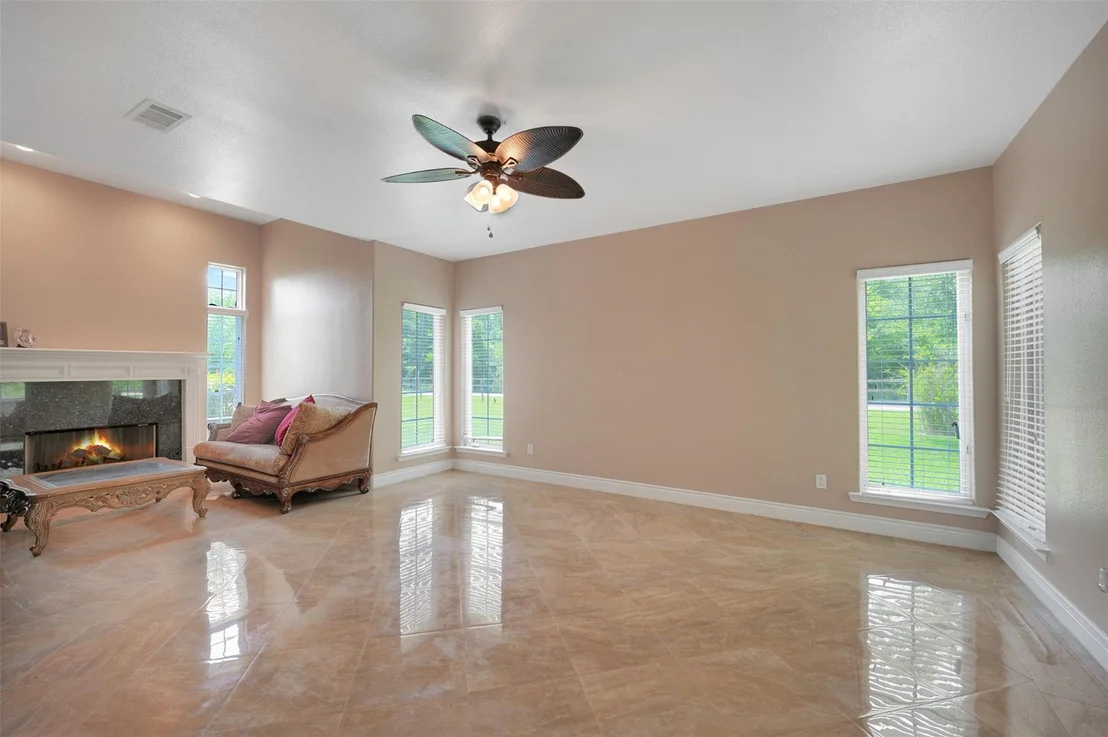 Photo of 2750 County Road 48