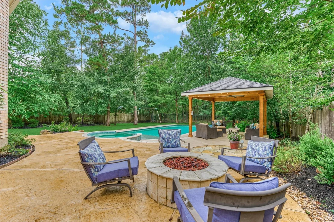 Photo of 168 W Shadowpoint Circle
